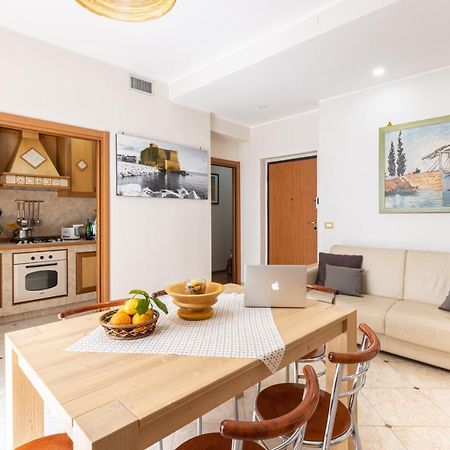 Sorrentovibes - Spacious 3 Bedrooms Apartment In Sorrento Oldtown Exterior photo